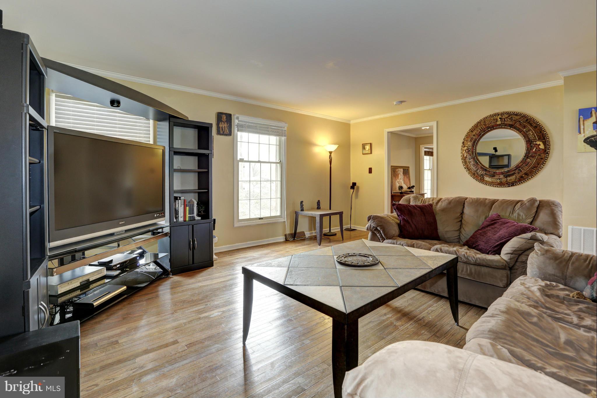 6048 Stevens Forest Road Columbia, MD 21045 - Photo 5 of 30 Family Room