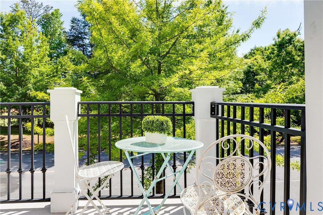 3900 Redbud Road Glen Allen, VA 23060 - Photo 35 of 37 a view of a chairs and table in patio