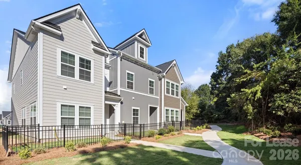 $2,682 | 8620 Steele Creek Road, Unit DOGWOOD, Charlotte, NC 28278