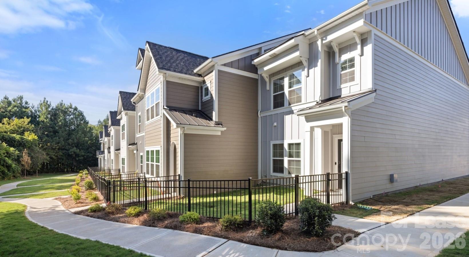 8620 Steele Creek Road, Unit DOGWOOD Charlotte, NC 28278 - Photo 2 of 23