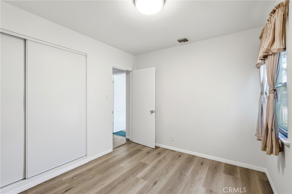 18003 Saticoy Street Reseda, CA 91335 - Photo 14 of 26