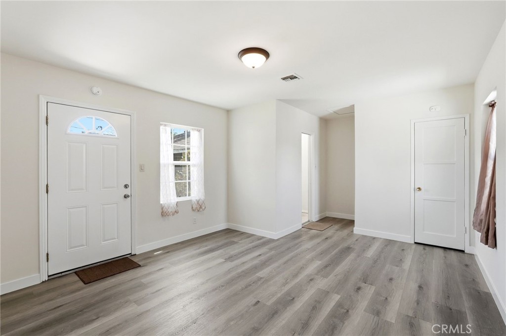 18003 Saticoy Street Reseda, CA 91335 - Photo 17 of 26