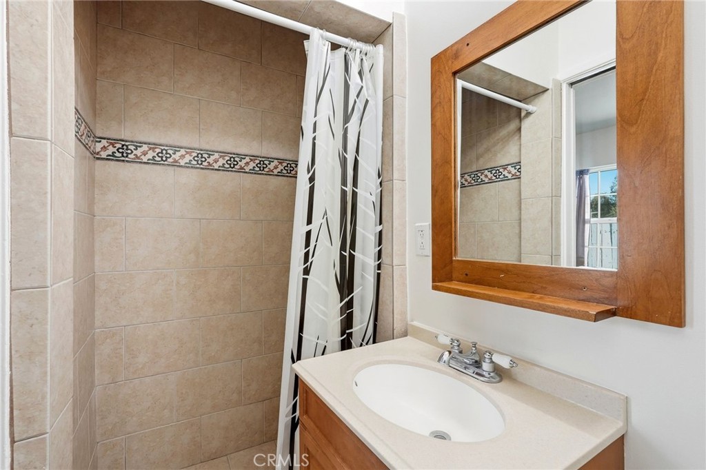 18003 Saticoy Street Reseda, CA 91335 - Photo 18 of 26 Bath #2