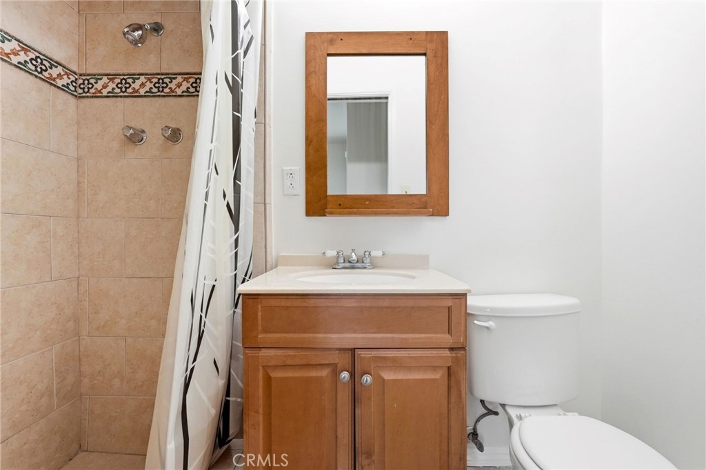 18003 Saticoy Street Reseda, CA 91335 - Photo 19 of 26