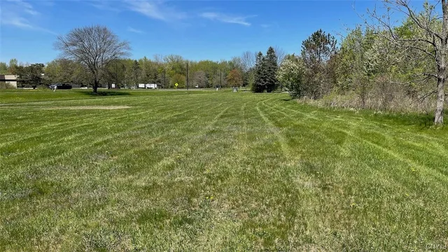 $405,000 | 8274 Willett Parkway, Lysander, NY 13027