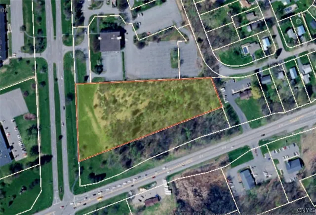 $405,000 | 8274 Willett Parkway, Lysander, NY 13027