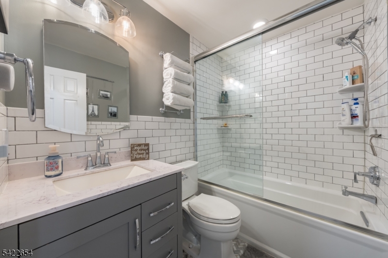 209 Northfield Road Millington, NJ 07946 - Photo 12 of 38