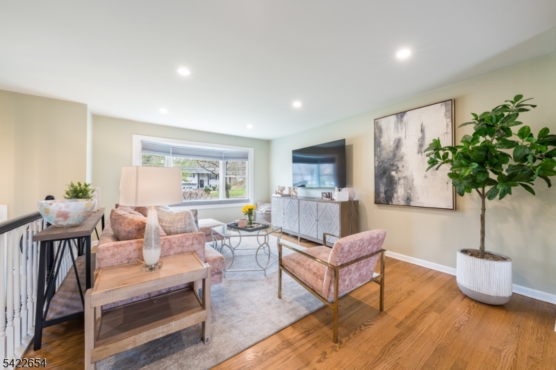 209 Northfield Road Millington, NJ 07946 - Photo 3 of 38