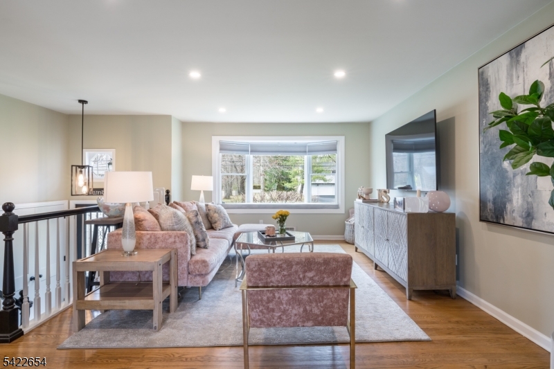 209 Northfield Road Millington, NJ 07946 - Photo 4 of 38