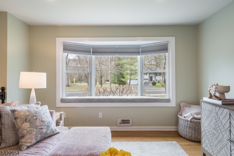 209 Northfield Road Millington, NJ 07946 - Photo 6 of 38