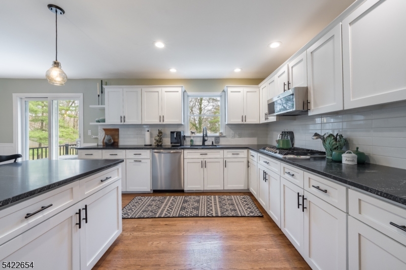 209 Northfield Road Millington, NJ 07946 - Photo 9 of 38