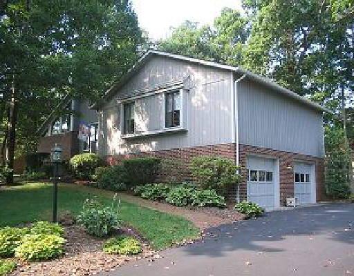 263 Queen Regent Court Blue Ridge, VA 24064 - Photo 3 of 5 Listing Photo