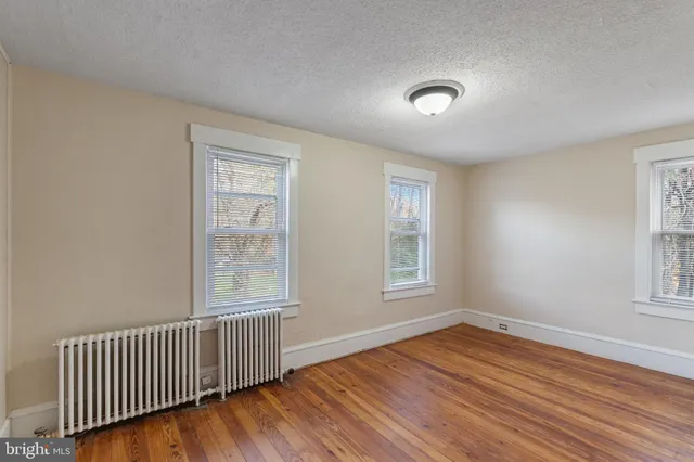 $352,500 | 961 Main Street, Sewell, NJ 08080