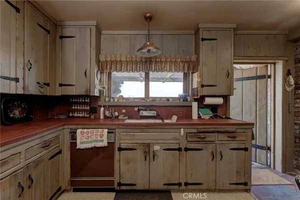 $6,780,000 | 2521 Novato Place, Palos Verdes Estates, CA 90274