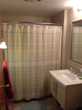 20 Carroll Road Grafton, MA 01536 - Photo 12 of 21 Gallery Image 12
