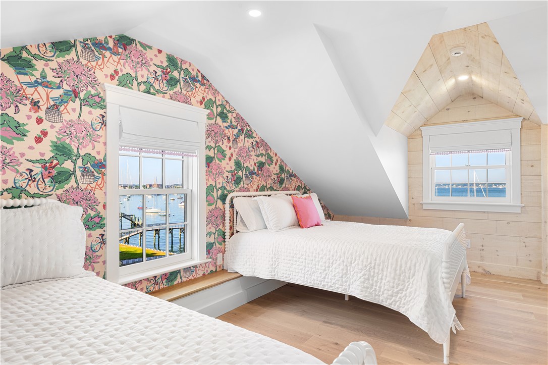 96 Washington Street Newport, RI 02840 - Photo 23 of 28