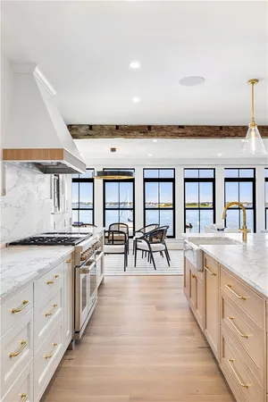 $80,000 | 96 Washington Street, Newport, RI 02840