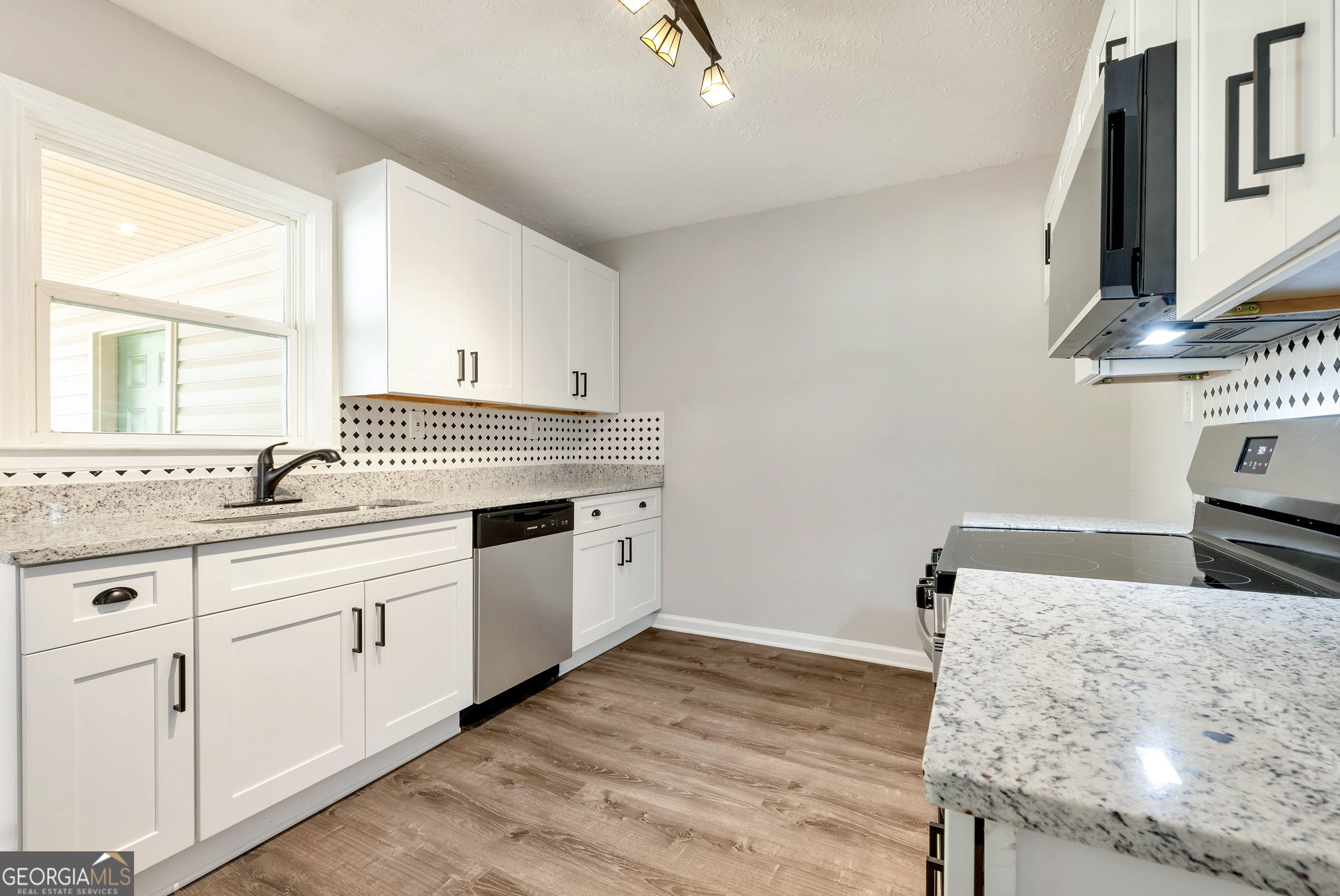 726 Peachtree Road Jefferson, GA 30549 - Photo 12 of 46