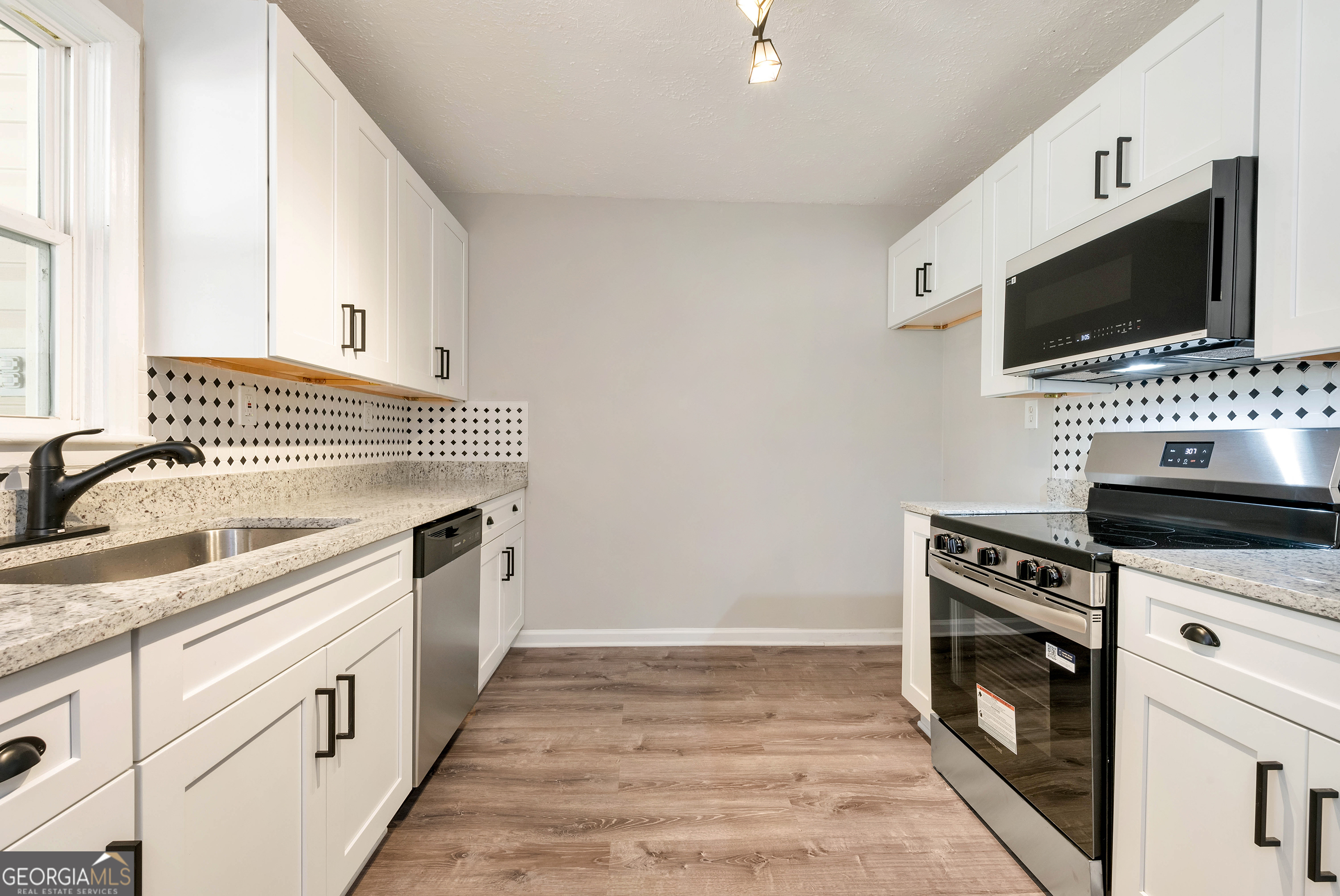 726 Peachtree Road Jefferson, GA 30549 - Photo 14 of 46