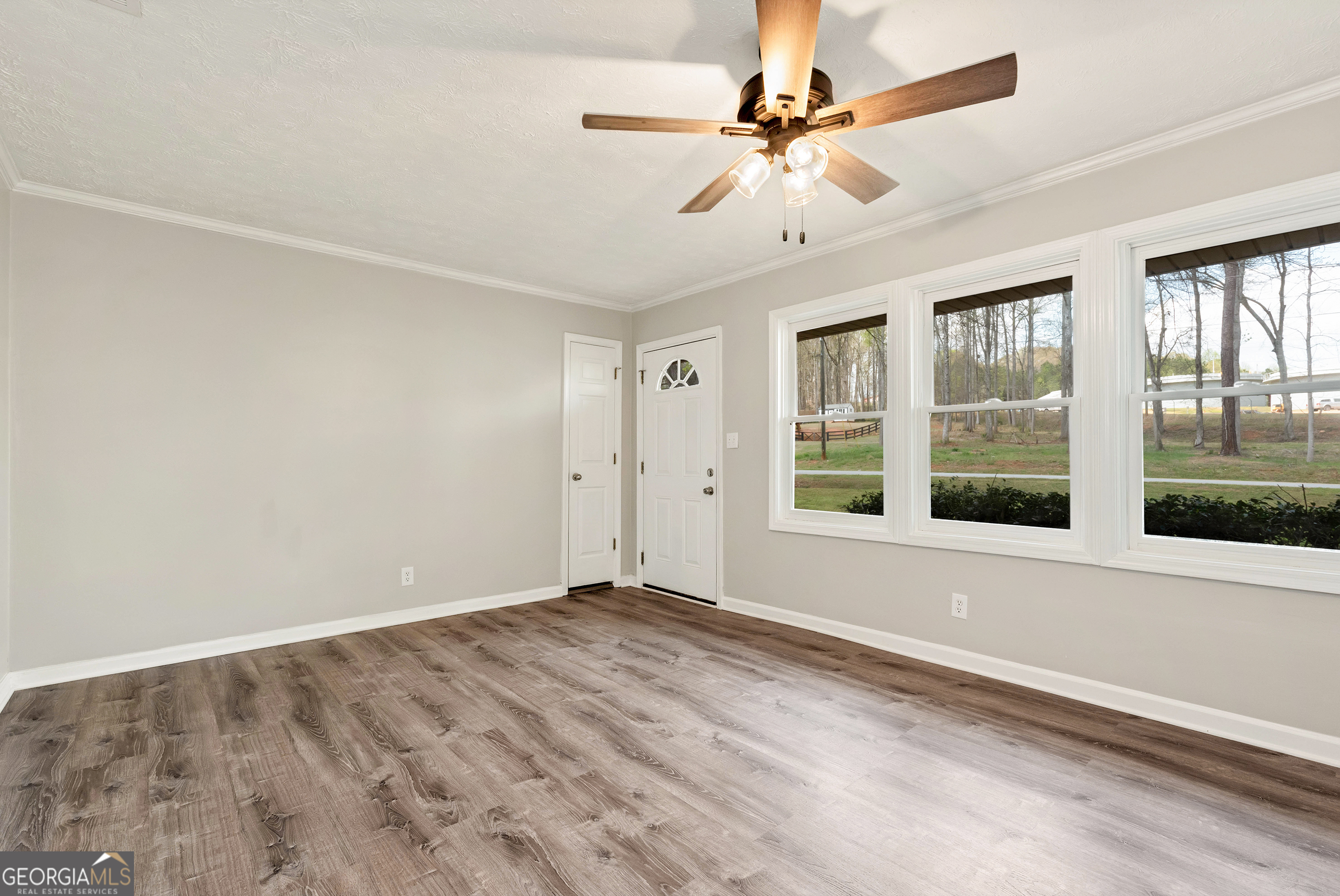 726 Peachtree Road Jefferson, GA 30549 - Photo 3 of 46