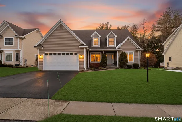 $559,900 | 50 Nutmeg Drive, Unit 50, Somers, CT 06071