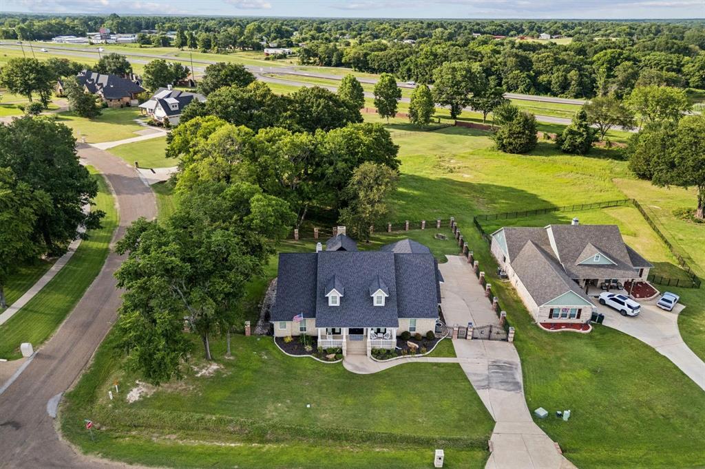101 Beacon Court Mabank, TX 75143 - Photo 25 of 33