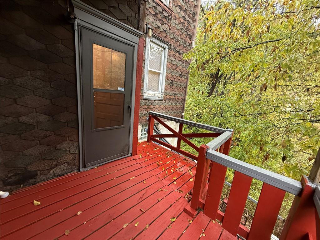 14 Shank Street Pittsburgh, PA 15212 - Photo 20 of 30 a balcony view with a backyard