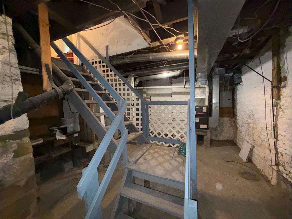 14 Shank Street Pittsburgh, PA 15212 - Photo 22 of 30 a view of entryway