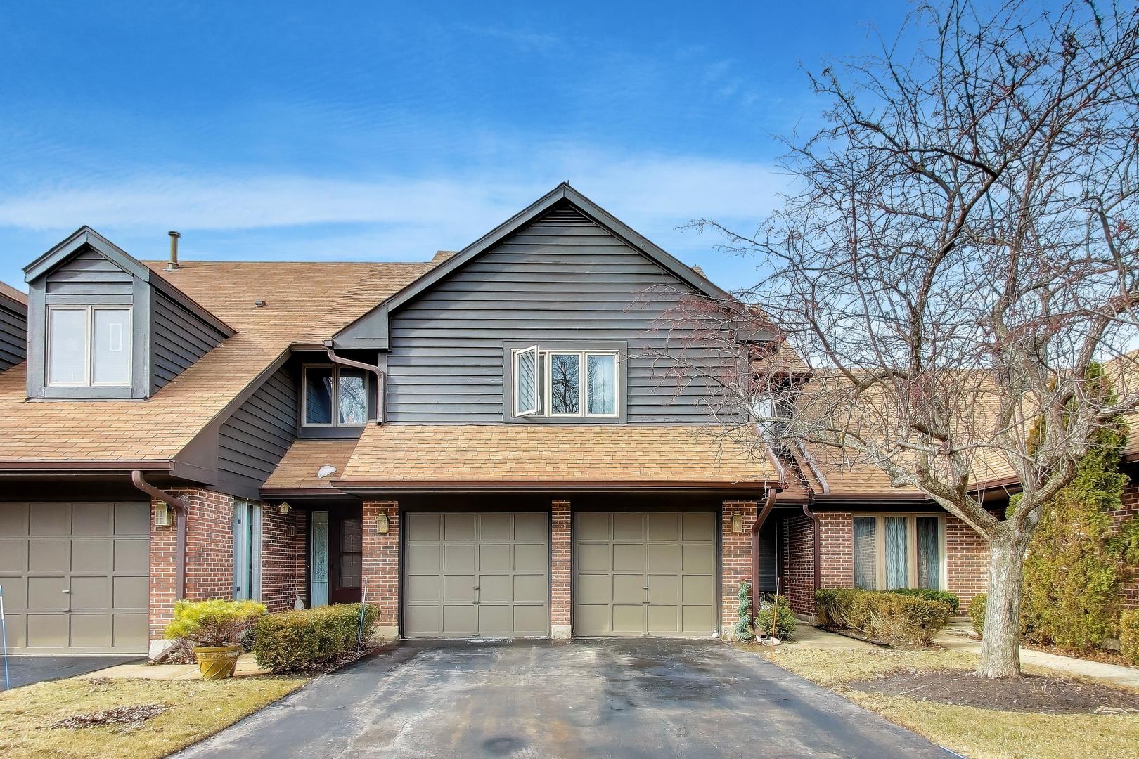 654 Picardy Circle Northbrook, IL 60062 - Photo 1 of 26 a view of a house with a patio