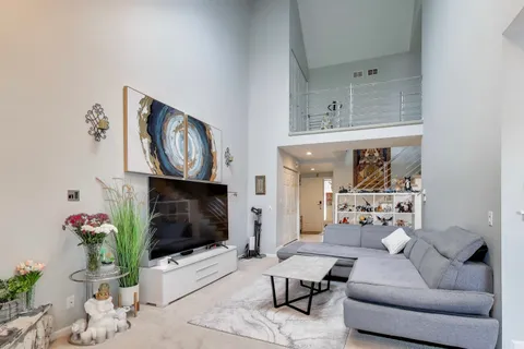 $450,000 | 654 Picardy Circle, Northbrook, IL 60062