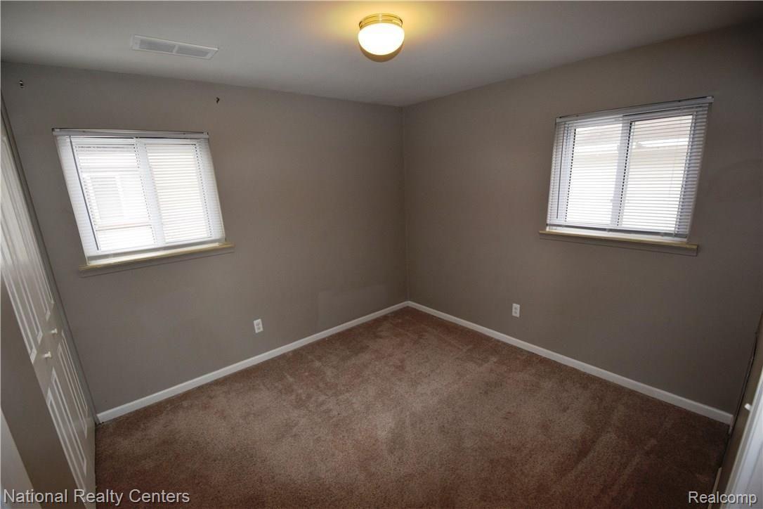 19917 Rensellor Street Livonia, MI 48152 - Photo 9 of 12 Bdrm.JPG