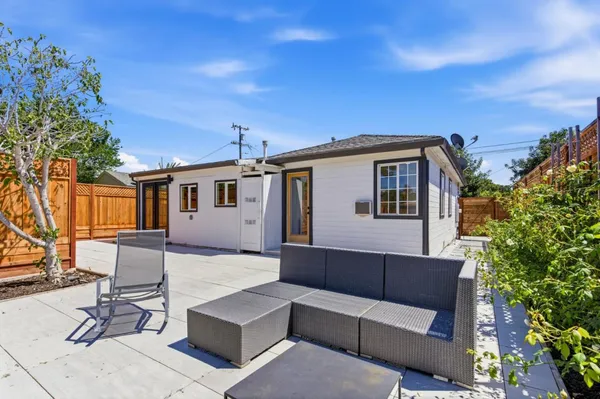 $699,000 | 1257 Laurel Avenue, East Palo Alto, CA 94303