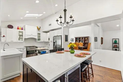 $1,395,000 | 1305 Scenic Drive, Escondido, CA 92029