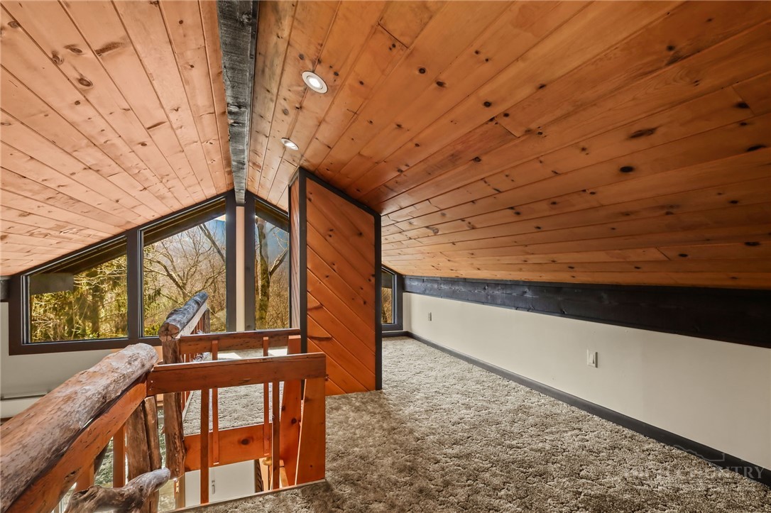 122 Lower Grouse Ridge Road Beech Mountain, NC 28604 - Photo 15 of 45