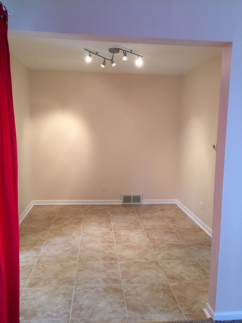 8010 West Lyons Street, Unit B Niles, IL 60714 - Photo 6 of 19 a view of an empty room