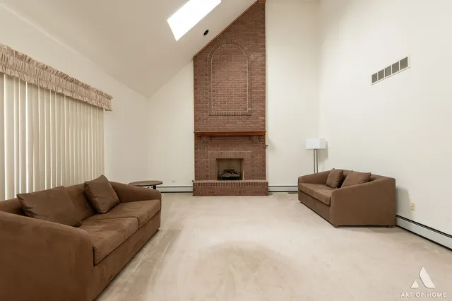 $6,000 | 15141 Arbor Drive, Orland Park, IL 60467