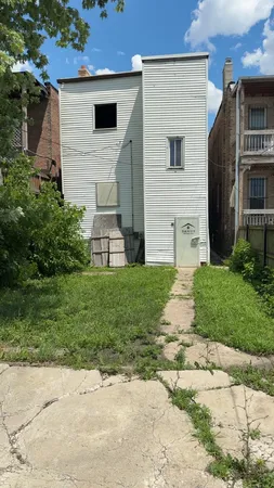 $115,000 | 334 North Avers Avenue, Chicago, IL 60624