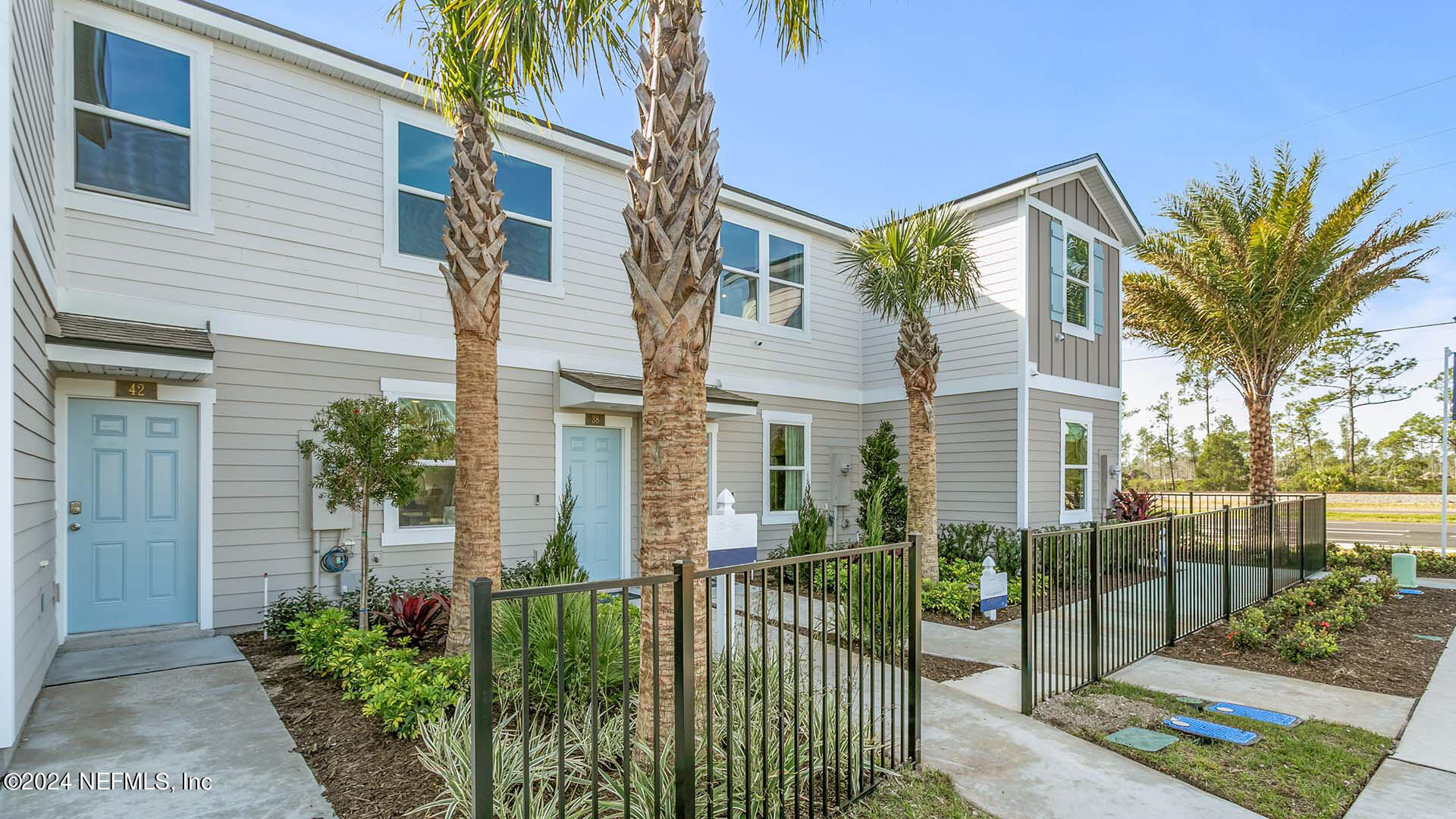 52 Crisanto Road St. Augustine, FL 32084 - Photo 5 of 37 a view of a house with a garden