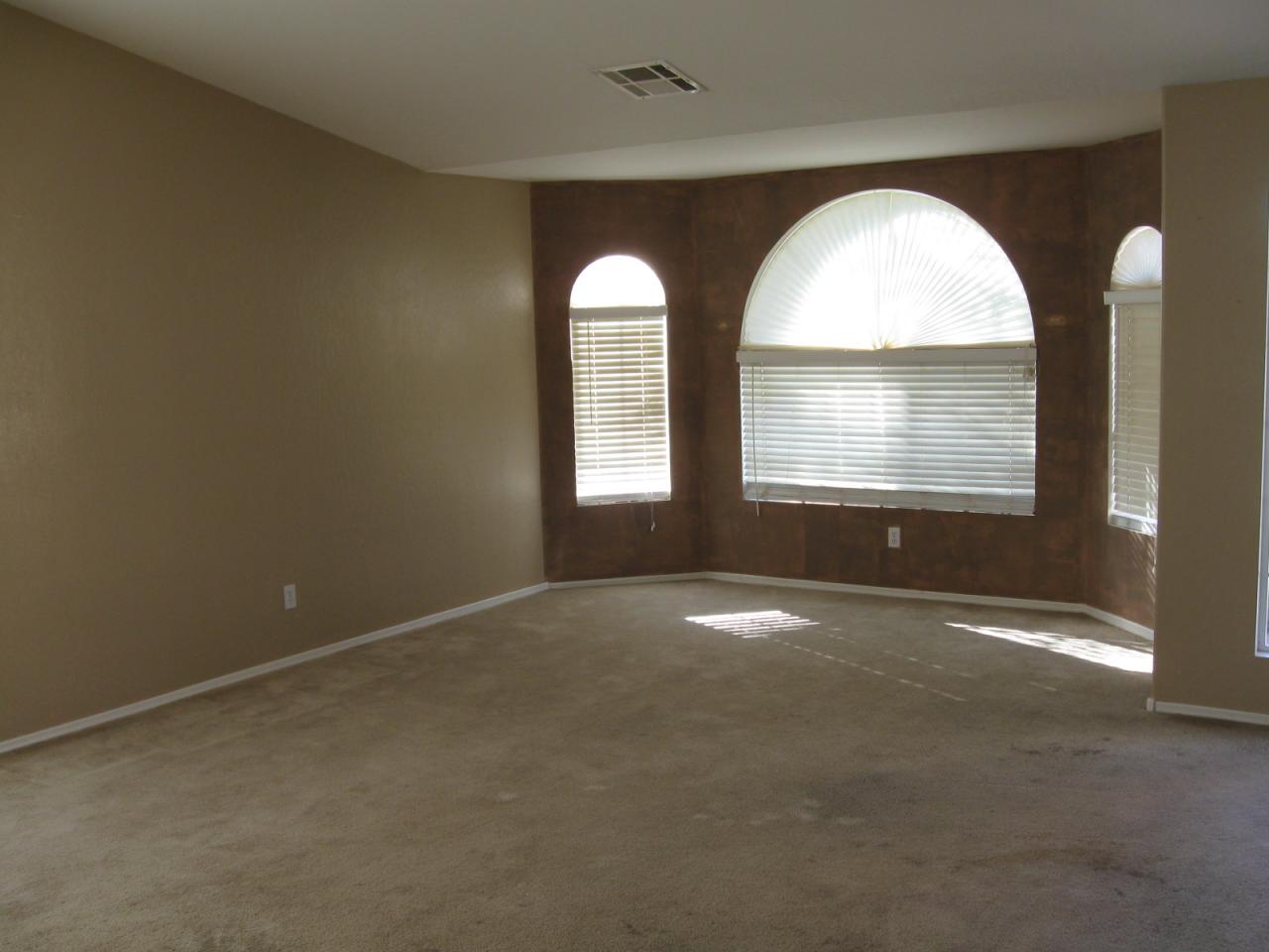 3546 East Murrieta Road Gilbert, AZ 85297 - Photo 2 of 5 2