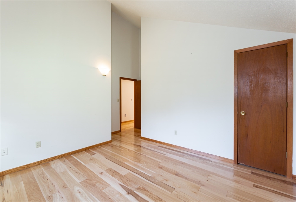 31 Edgehill Road Haverhill, MA 01830 - Photo 17 of 42 Gallery Image 17