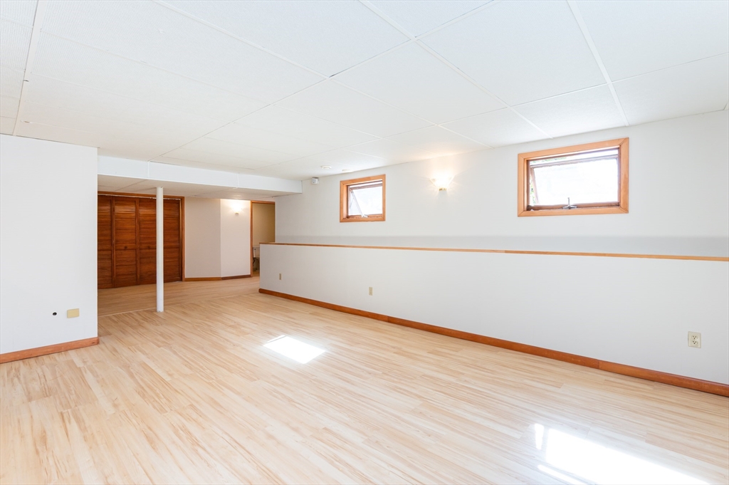 31 Edgehill Road Haverhill, MA 01830 - Photo 21 of 42 Gallery Image 21
