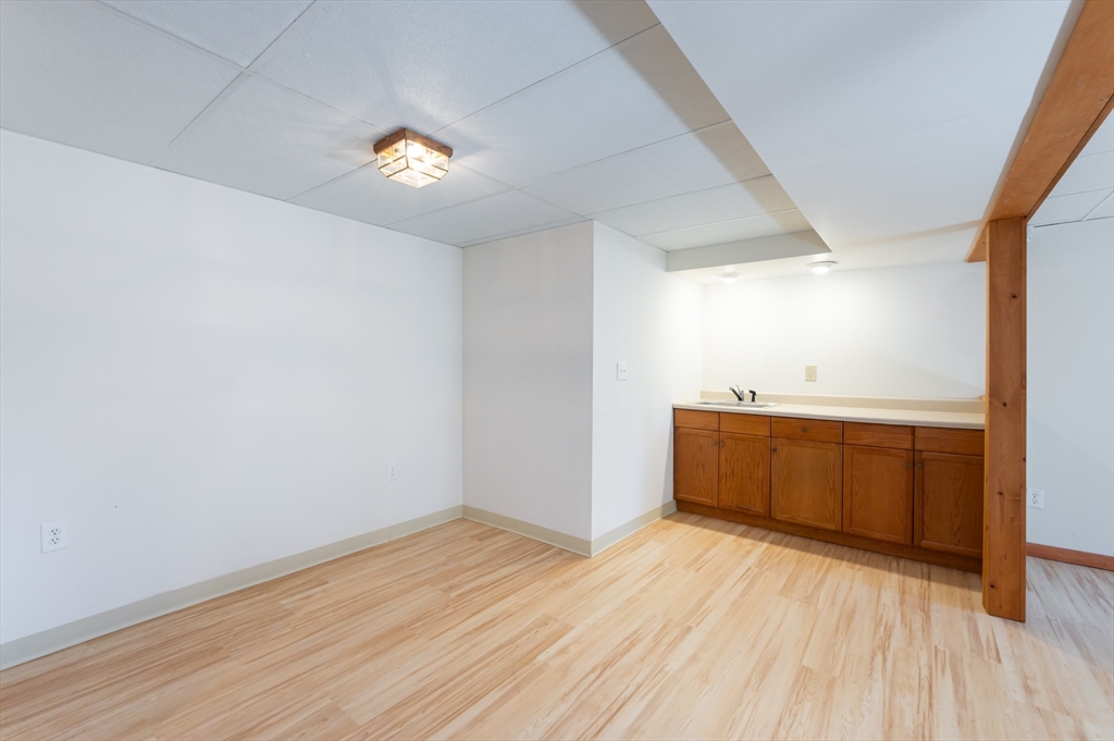31 Edgehill Road Haverhill, MA 01830 - Photo 23 of 42 Gallery Image 23
