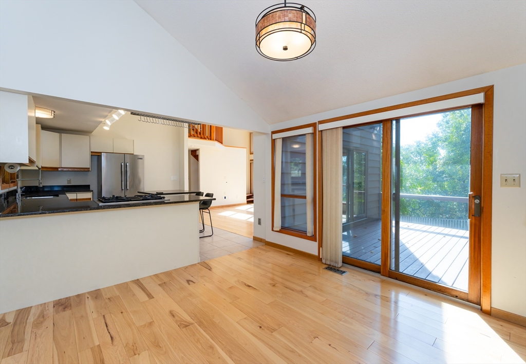 31 Edgehill Road Haverhill, MA 01830 - Photo 6 of 42 Gallery Image 6