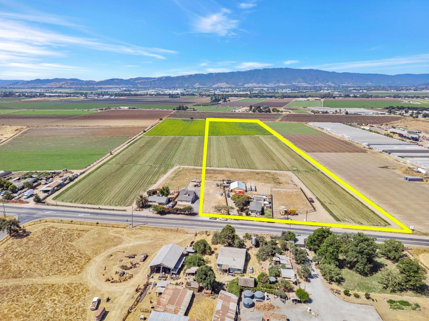 2712 Ferguson Road Gilroy, CA 95020 - Photo 2 of 55