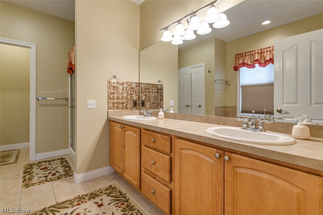 11555 Riding Trail Painesville, OH 44077 - Photo 13 of 22
