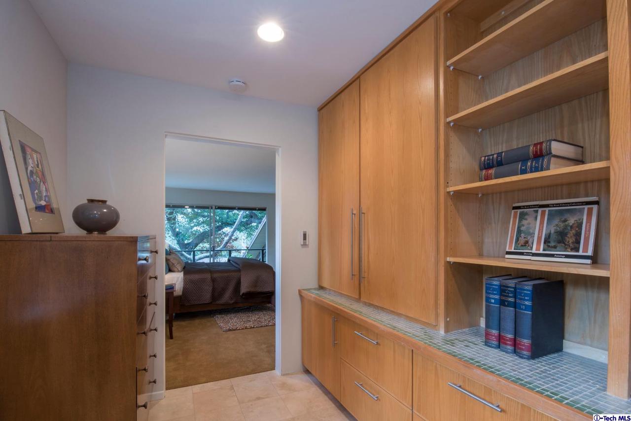 1716 Putney Road Pasadena, CA 91103 - Photo 22 of 36 Gallery Image 22