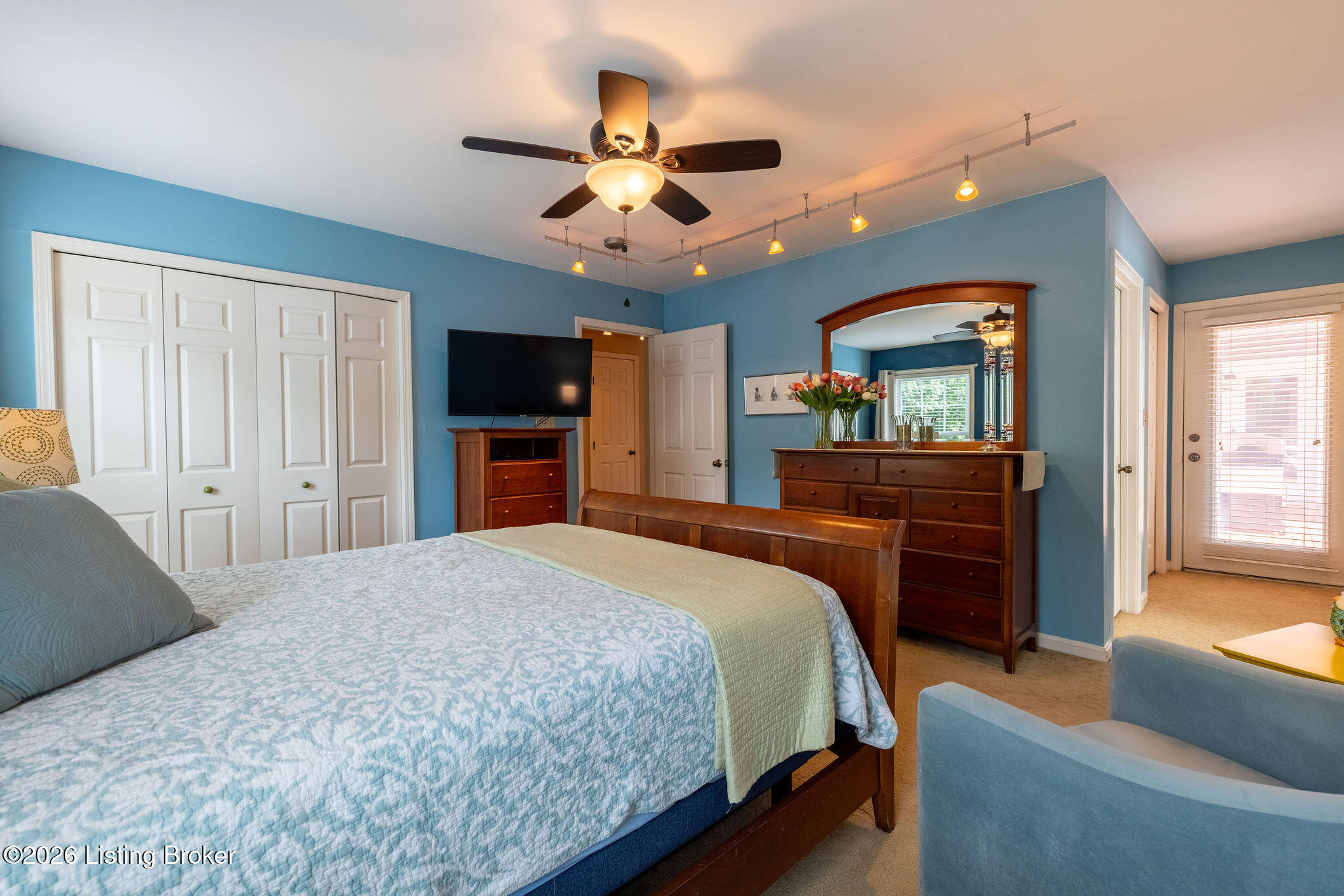 7313 Bluffington Road Louisville, KY 40291 - Photo 11 of 28 9F2A0118-HDR