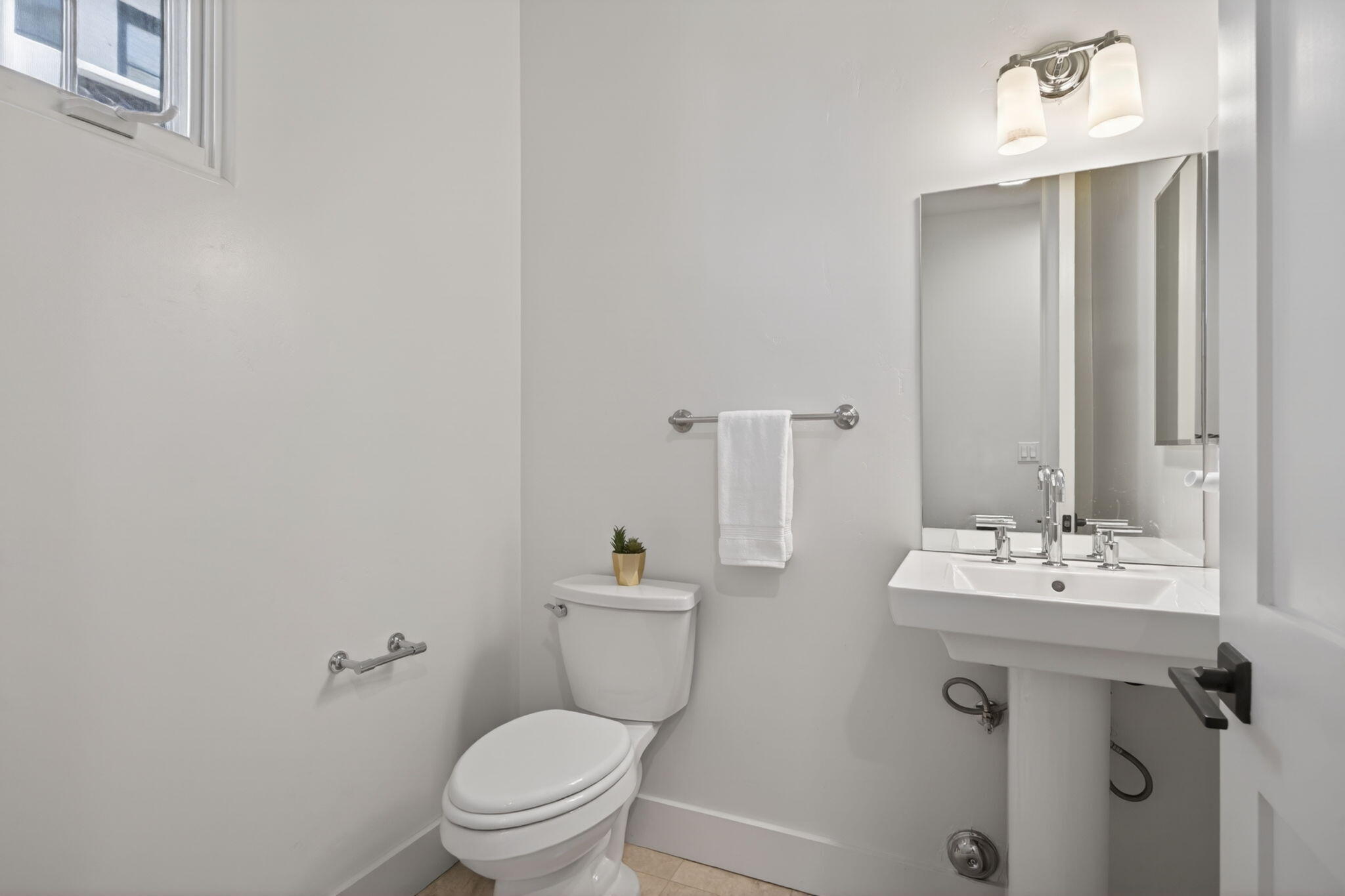 3718 State Street, Unit 139 Santa Barbara, CA 93105 - Photo 13 of 34 a bathroom with a toilet a sink and mirror