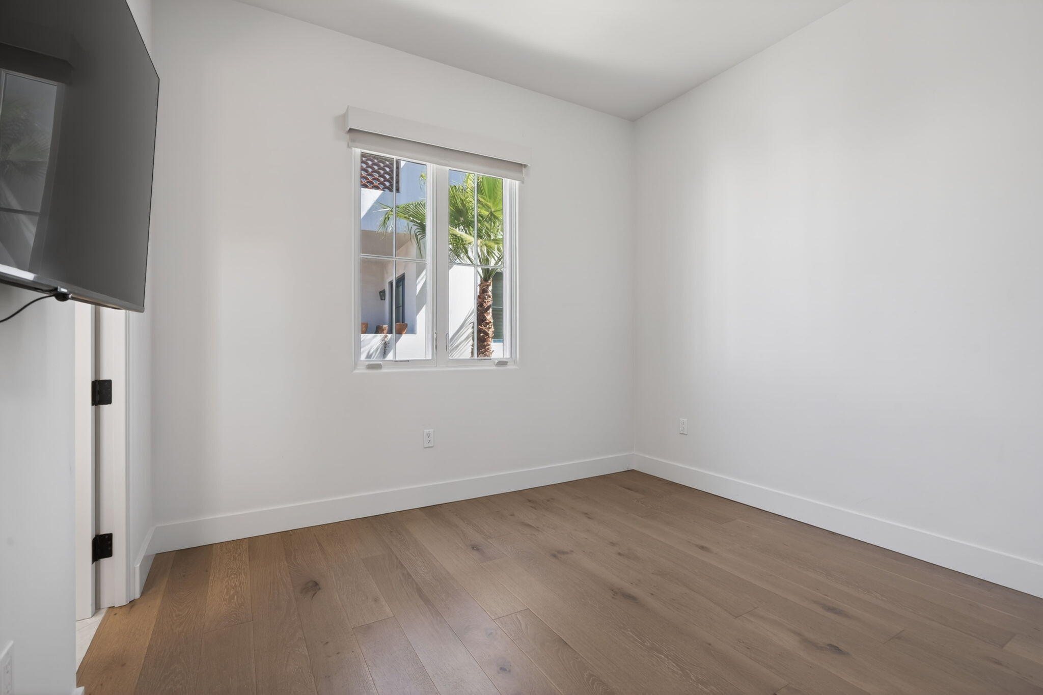 3718 State Street, Unit 139 Santa Barbara, CA 93105 - Photo 24 of 34 an empty room with a window