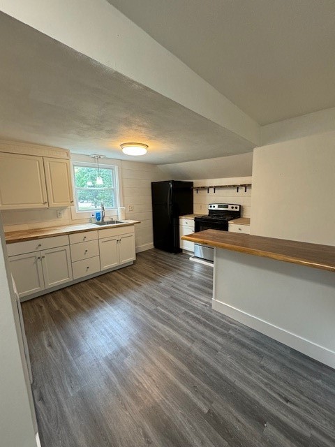 33 Clark Street, Unit 2 Westerly, RI 02891 - Photo 2 of 18